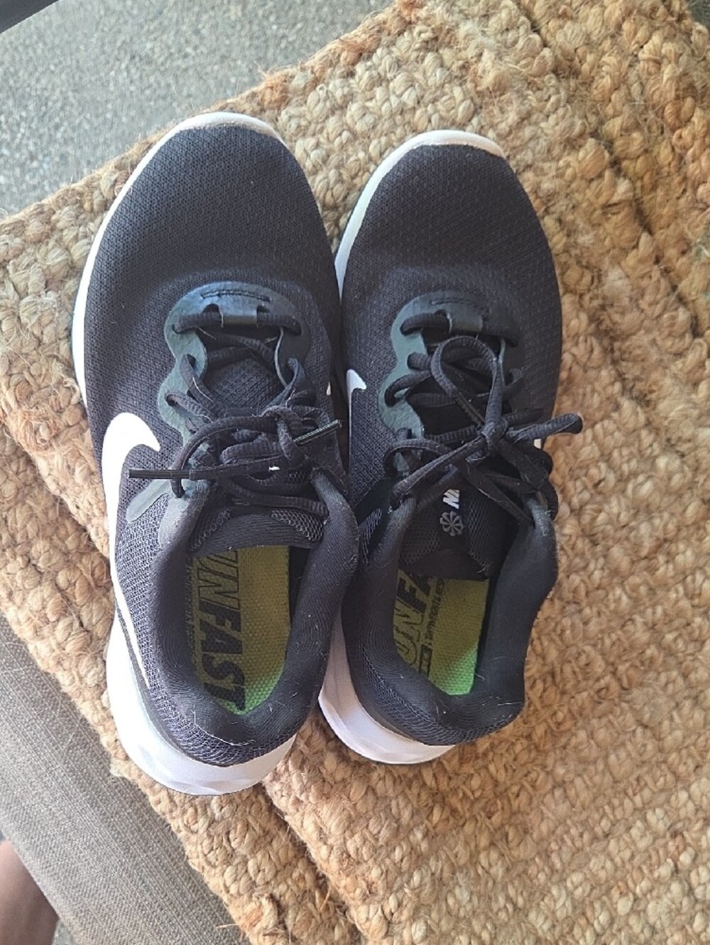 Nike Black and White Women's Athletic Running Shoes